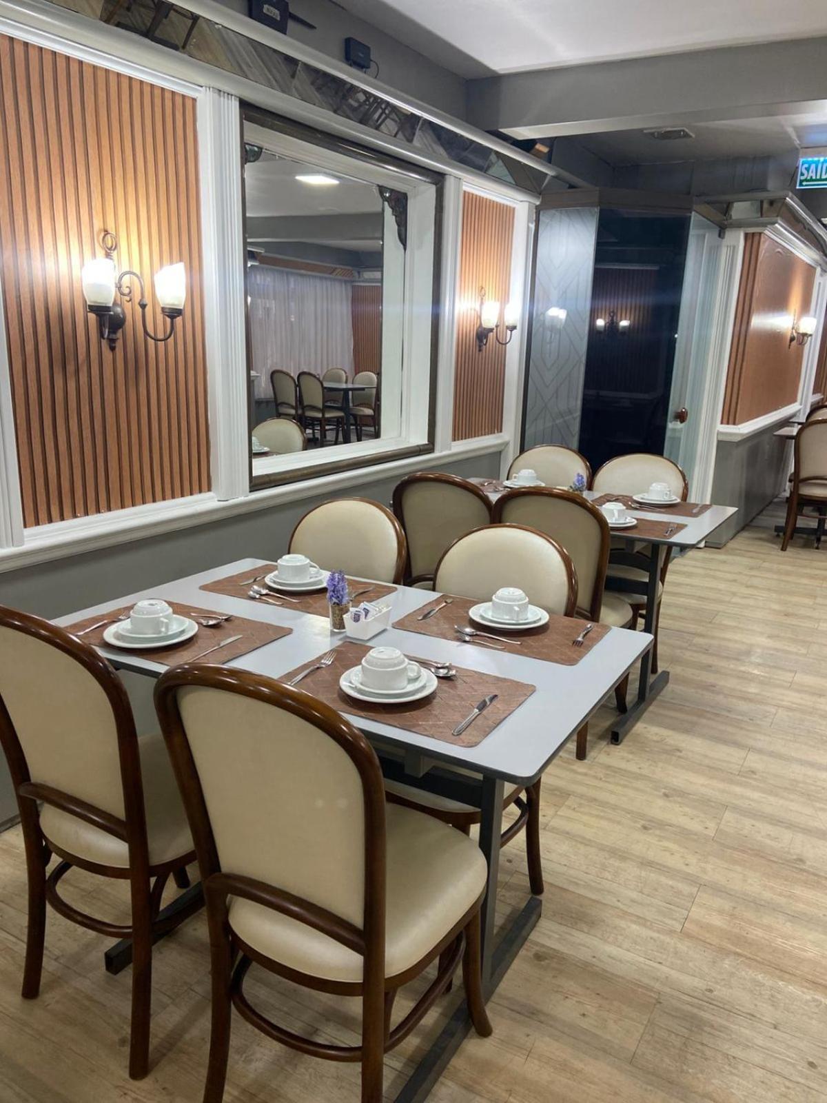 Hotel By Fast10 Porto Alegre
